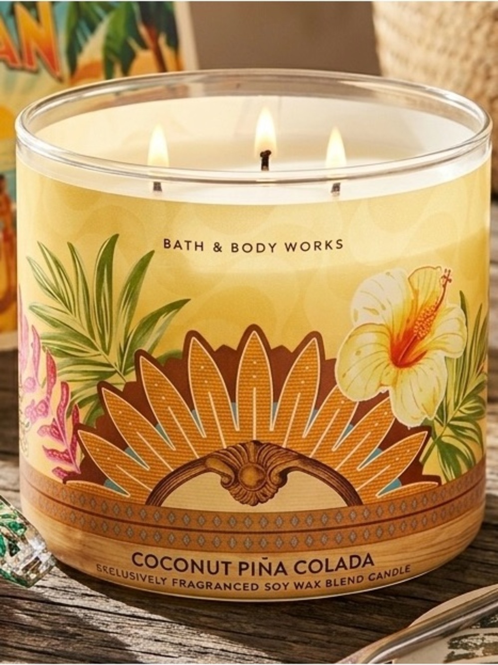 Bath & Body Works Coconut Piña Colada 3-Wick Candle - Yellow